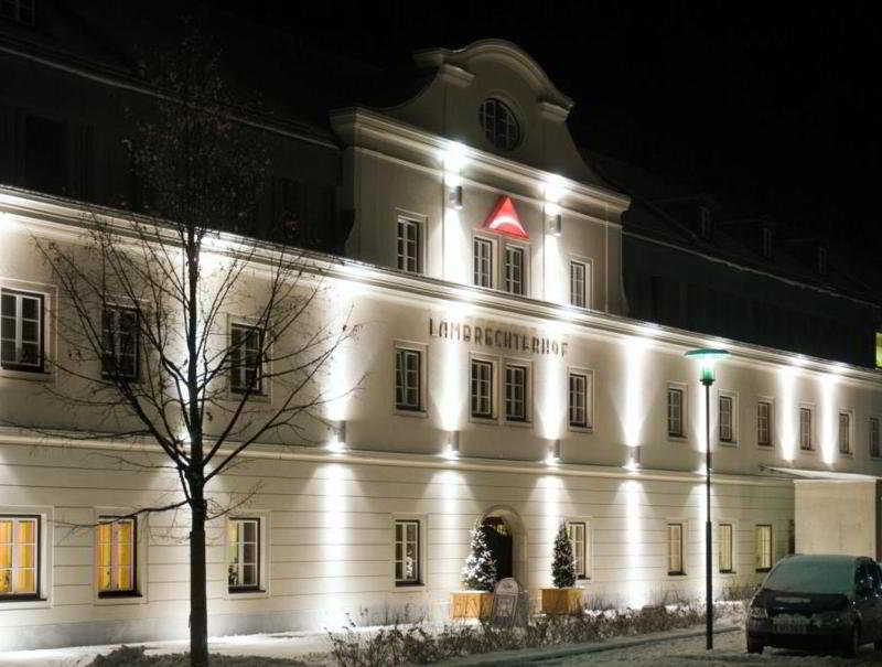 Lambrechterhof - Das Naturparkhotel Sankt Lambrecht Ngoại thất bức ảnh