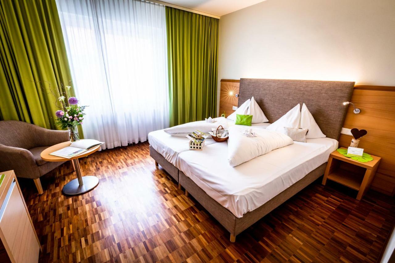 Lambrechterhof - Das Naturparkhotel Sankt Lambrecht Ngoại thất bức ảnh