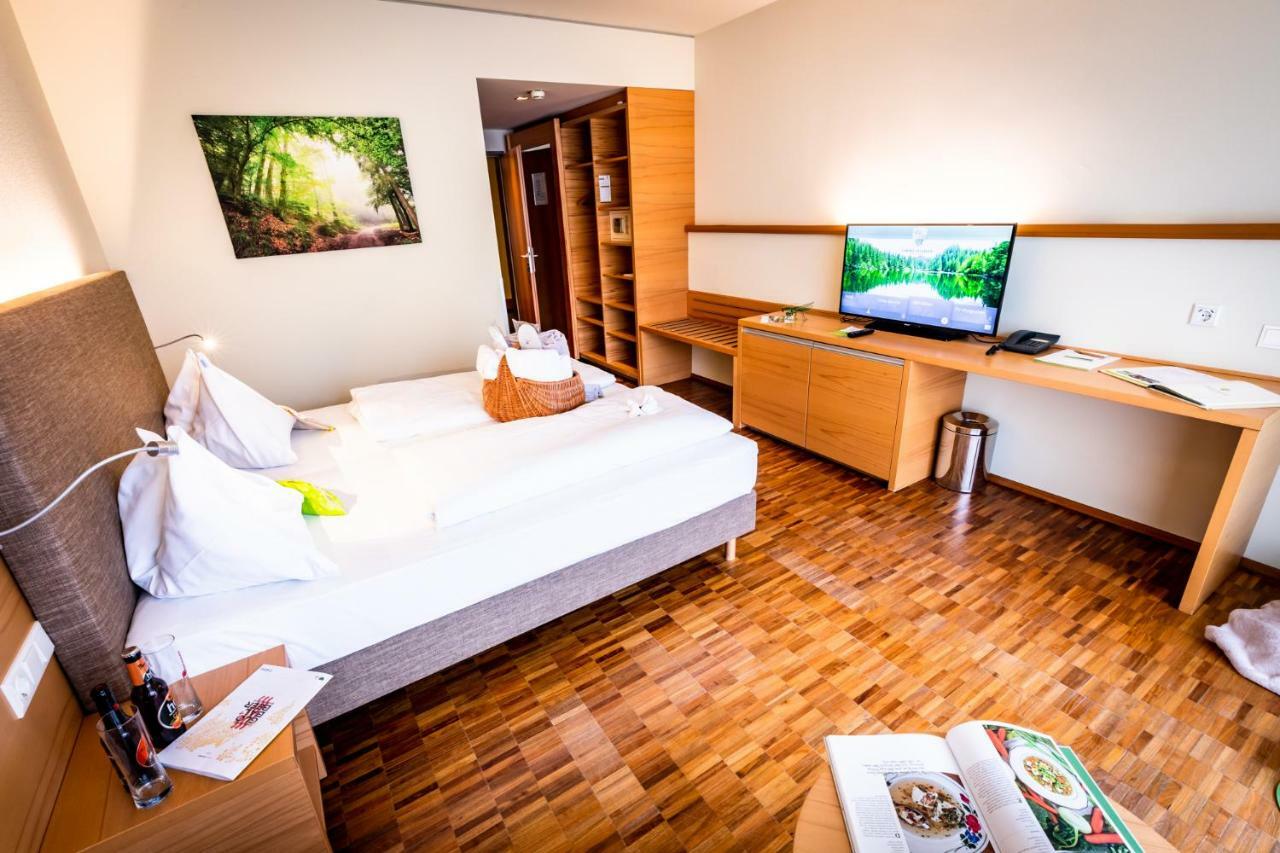 Lambrechterhof - Das Naturparkhotel Sankt Lambrecht Ngoại thất bức ảnh